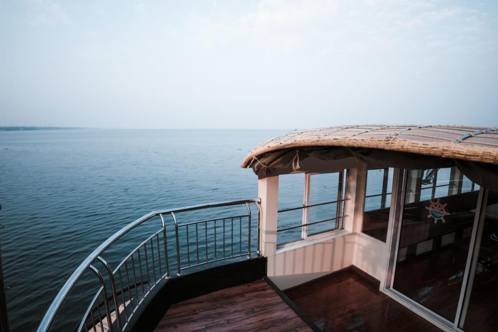 Venice Premium Houseboats Alleppey Alappuzha Exteriör bild