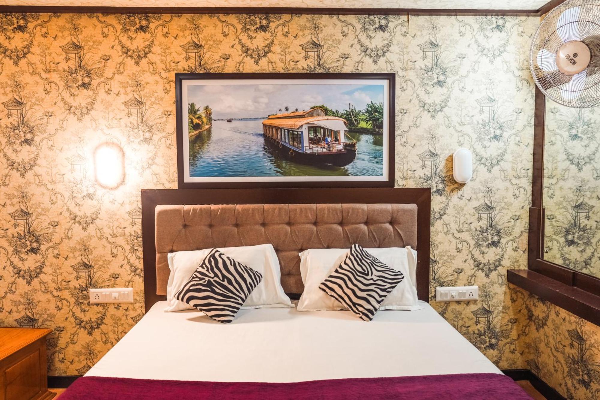 Venice Premium Houseboats Alleppey Alappuzha Exteriör bild
