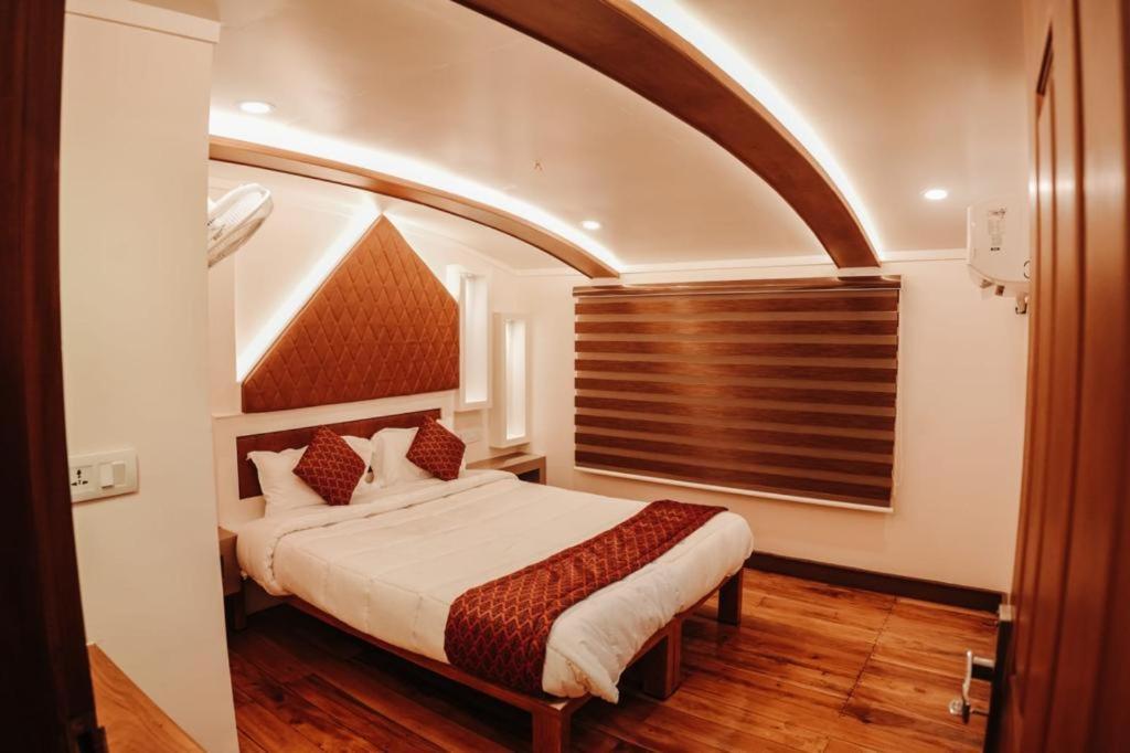 Venice Premium Houseboats Alleppey Alappuzha Exteriör bild