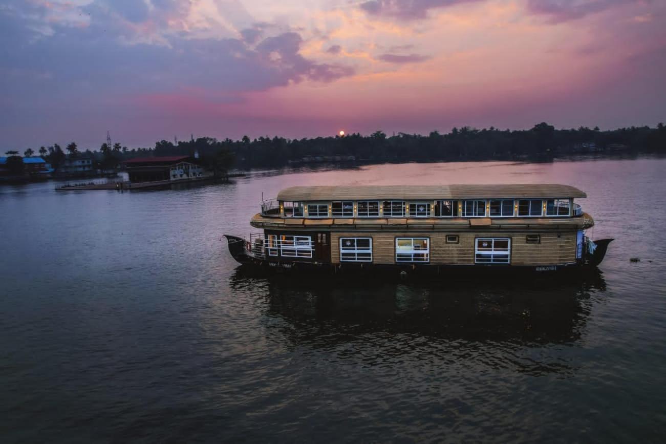 Venice Premium Houseboats Alleppey Alappuzha Exteriör bild